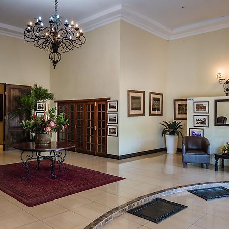 Royal Solwezi Hotel מראה חיצוני תמונה
